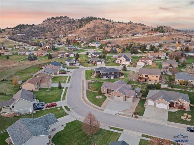 1722 IRON HORSE LOOP, Spearfish, SD 57783