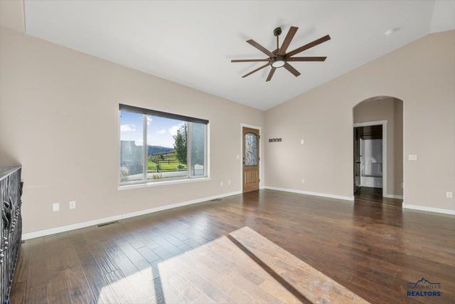 1722 IRON HORSE LOOP, Spearfish, SD 57783