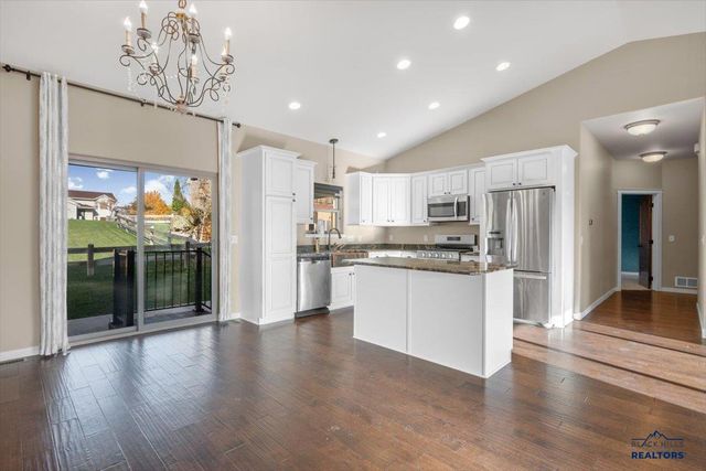 1722 IRON HORSE LOOP, Spearfish, SD 57783