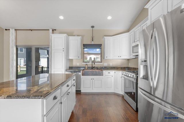 1722 IRON HORSE LOOP, Spearfish, SD 57783