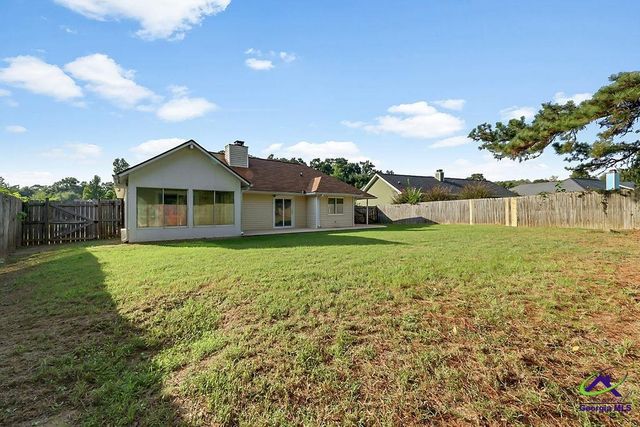 731 Gateway Drive, Bonaire, GA 31005