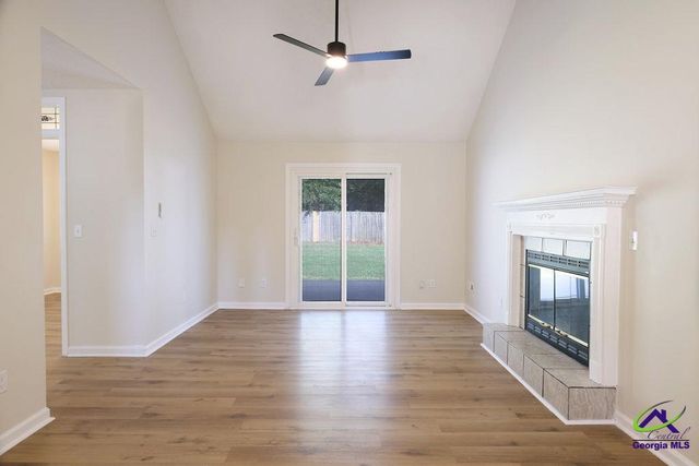 731 Gateway Drive, Bonaire, GA 31005