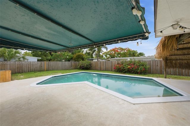 1141 SW 45th Ter, Plantation, FL 33317