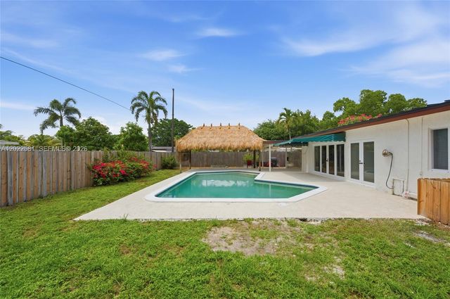 1141 SW 45th Ter, Plantation, FL 33317