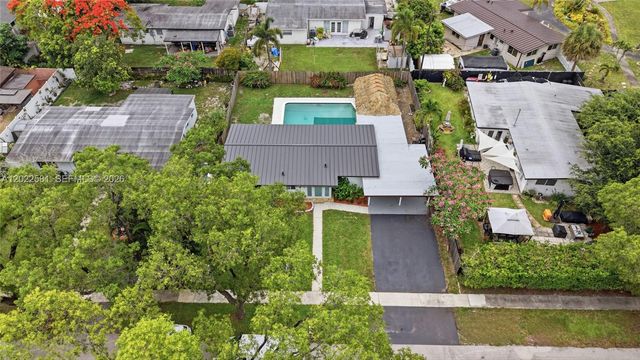 1141 SW 45th Ter, Plantation, FL 33317