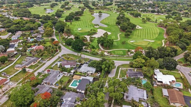 1141 SW 45th Ter, Plantation, FL 33317