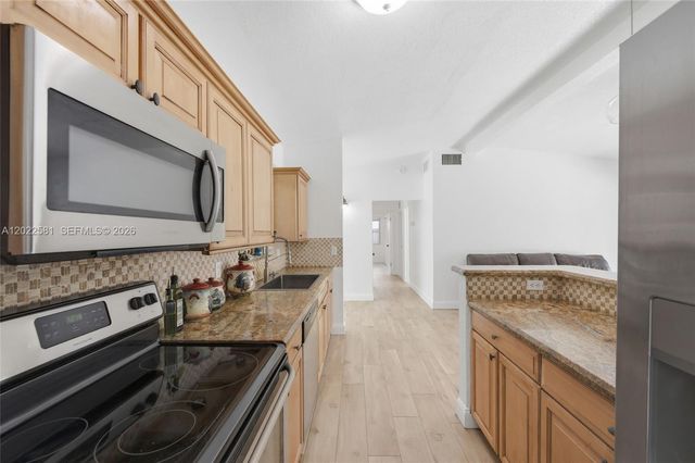 1141 SW 45th Ter, Plantation, FL 33317