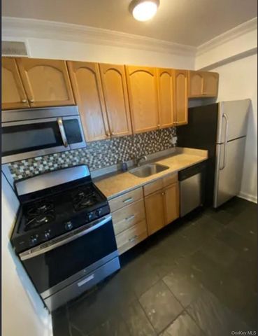 220 Pelham Road 3F, New Rochelle, NY 10805