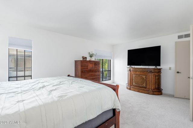 5211 N 24TH Street 208, Phoenix, AZ 85016