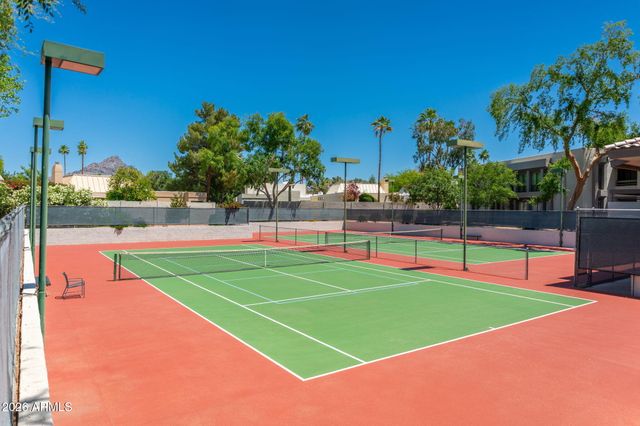 5211 N 24TH Street 208, Phoenix, AZ 85016