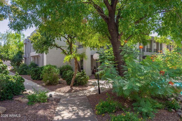5211 N 24TH Street 208, Phoenix, AZ 85016
