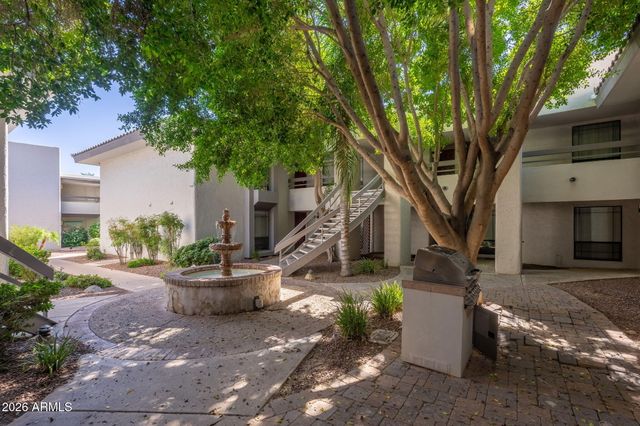5211 N 24TH Street 208, Phoenix, AZ 85016