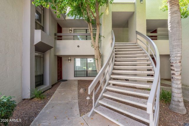 5211 N 24TH Street 208, Phoenix, AZ 85016