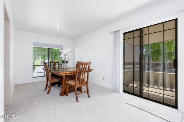 5211 N 24TH Street 208, Phoenix, AZ 85016