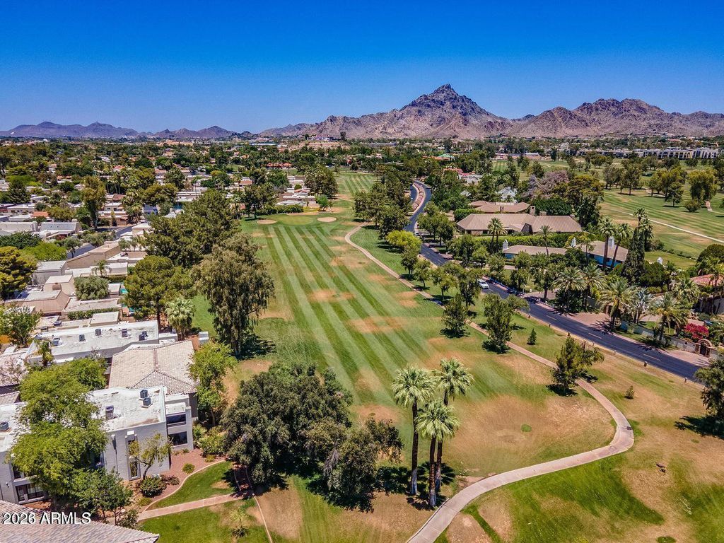 5211 N 24TH Street 208, Phoenix, AZ 85016