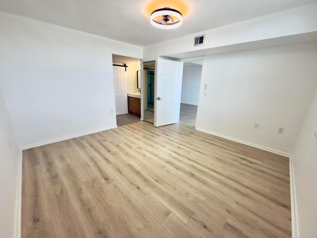 3710 WHITEHALL Drive 404, West Palm Beach, FL 33401