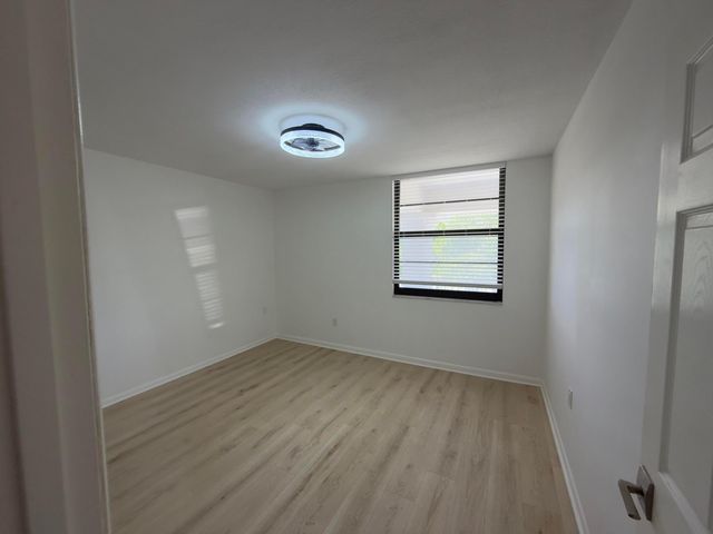 3710 WHITEHALL Drive 404, West Palm Beach, FL 33401
