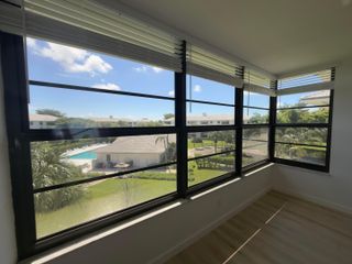 3710 WHITEHALL Drive 404, West Palm Beach, FL 33401