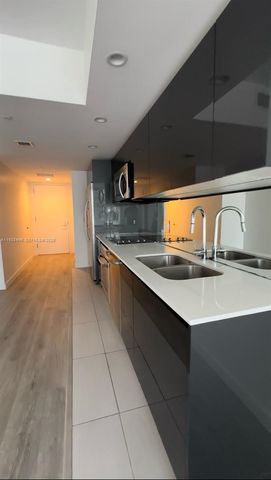 31 SE 6th St 1503, Miami, FL 33131