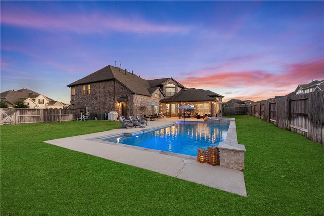 16803 Wolf Pass Drive, Cypress, TX 77433