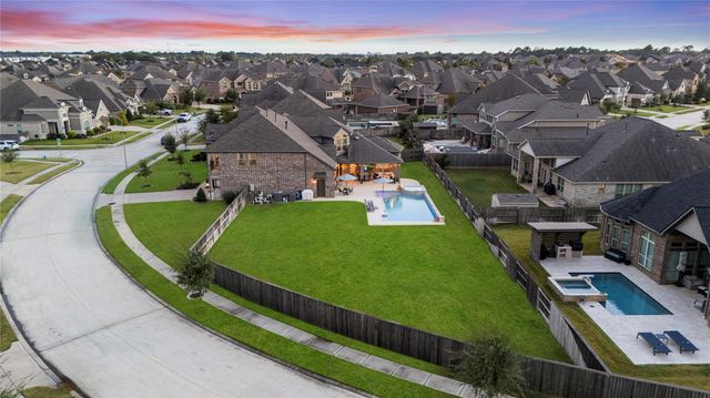 16803 Wolf Pass Drive, Cypress, TX 77433