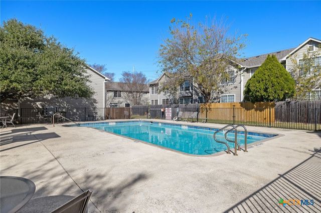 2632 Century Park Boulevard 18, Austin, TX 78727