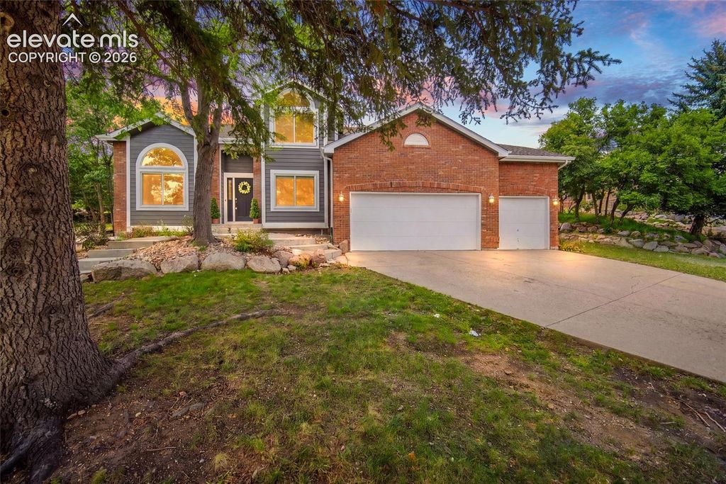 125 Ravenglass Way, Colorado Springs, CO 80906 — exterior