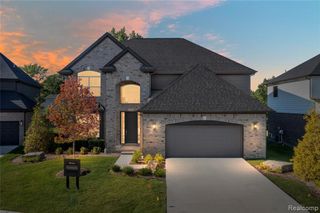 2085 Kohli Drive, Troy, MI 48083