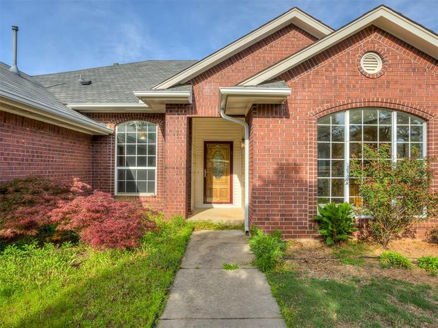 1197 S Choctaw Road, Choctaw, OK 73020