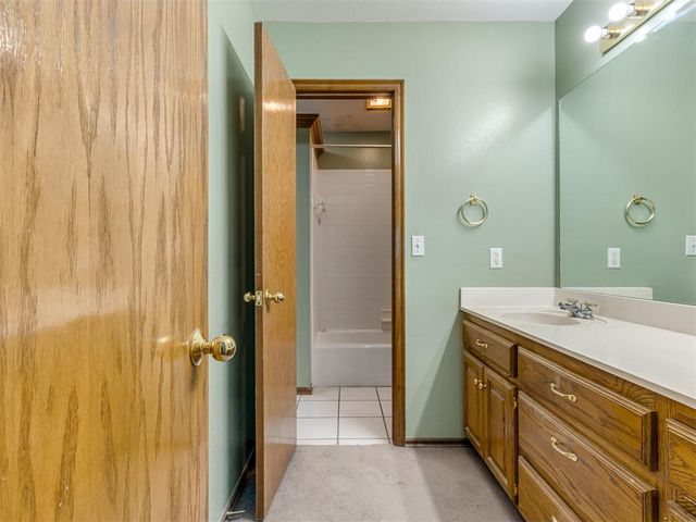 1197 S Choctaw Road, Choctaw, OK 73020