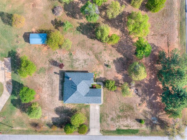 1197 S Choctaw Road, Choctaw, OK 73020