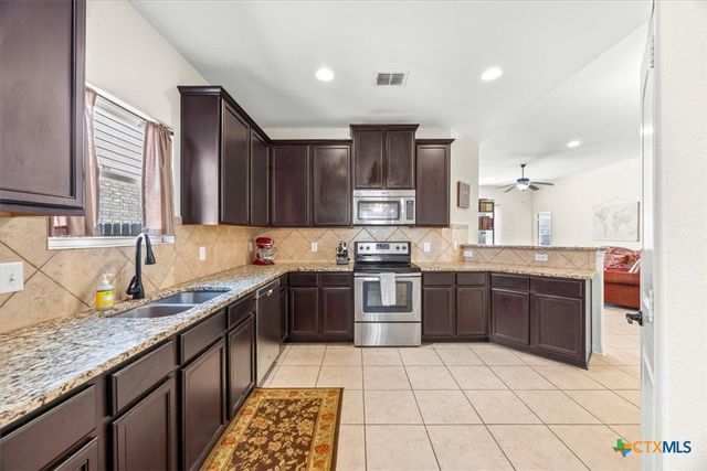 330 Callalily, New Braunfels, TX 78132