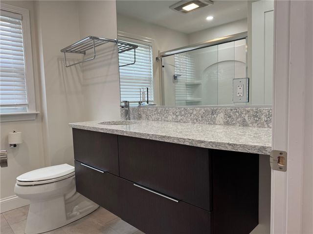 7 Elsie Drive, Johnston, RI 02919