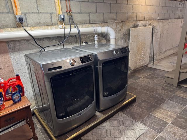 7 Elsie Drive, Johnston, RI 02919