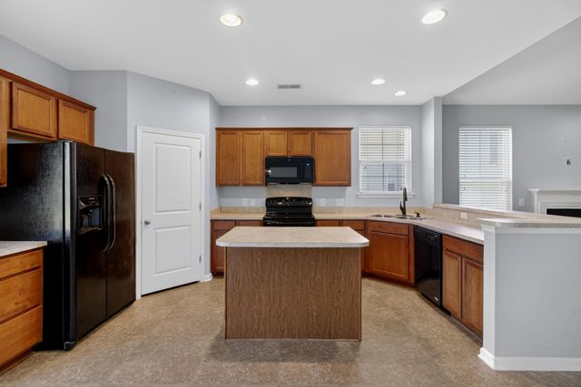 1002 Bridlewood Farms Parkway, Ridgeville, SC 29472