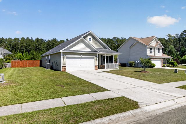 1002 Bridlewood Farms Parkway, Ridgeville, SC 29472