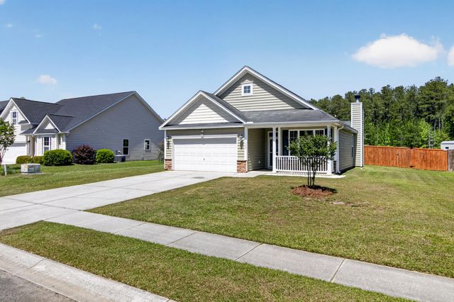 1002 Bridlewood Farms Parkway, Ridgeville, SC 29472