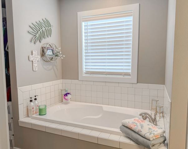 403 2nd Street NW, Bondurant, IA 50035