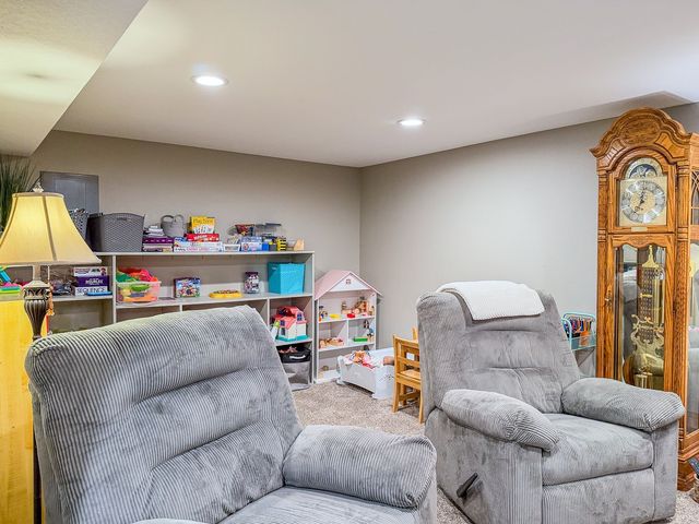 403 2nd Street NW, Bondurant, IA 50035