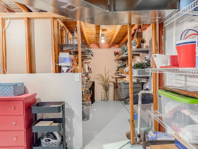 403 2nd Street NW, Bondurant, IA 50035