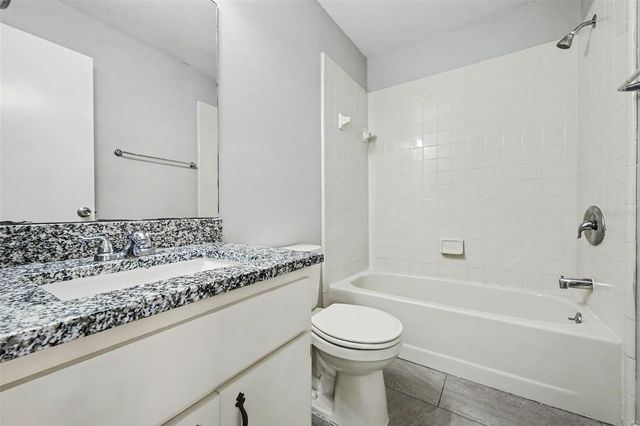 2710 LORRAINE DRIVE, Leesburg, FL 34748