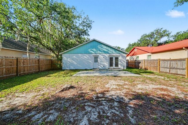 2710 LORRAINE DRIVE, Leesburg, FL 34748