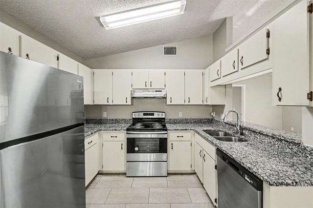 2710 LORRAINE DRIVE, Leesburg, FL 34748