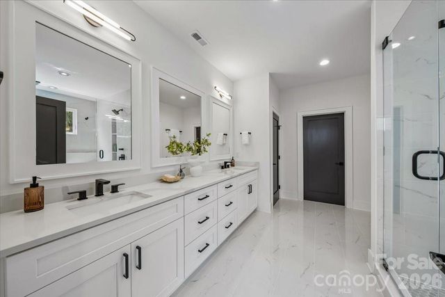 2033 South Street, Charlotte, NC 28208