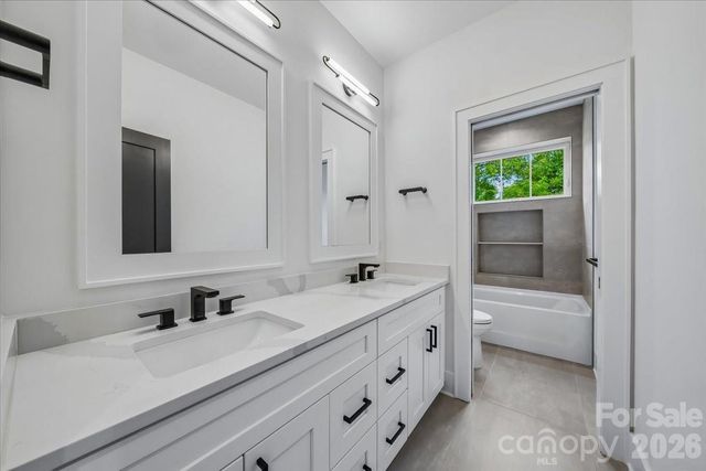 2033 South Street, Charlotte, NC 28208