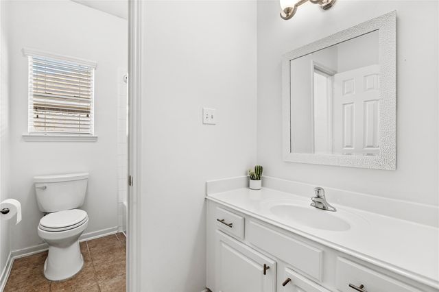 2625 Emerald Springs Court, Pearland, TX 77584