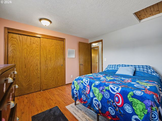 542 Ne 14TH Ave, Hillsboro, OR 97124