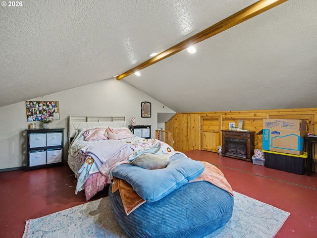 542 Ne 14TH Ave, Hillsboro, OR 97124