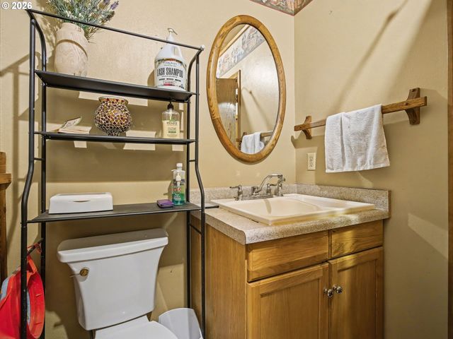 542 Ne 14TH Ave, Hillsboro, OR 97124