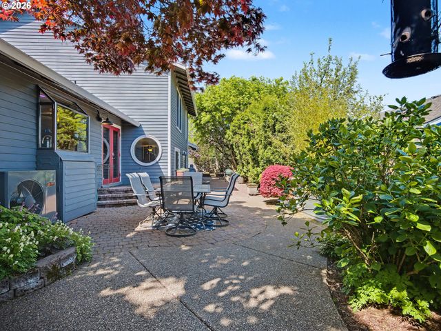 542 Ne 14TH Ave, Hillsboro, OR 97124